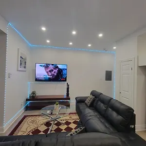  Homestay High Speed Internet - Amazing Loft In Central Canada