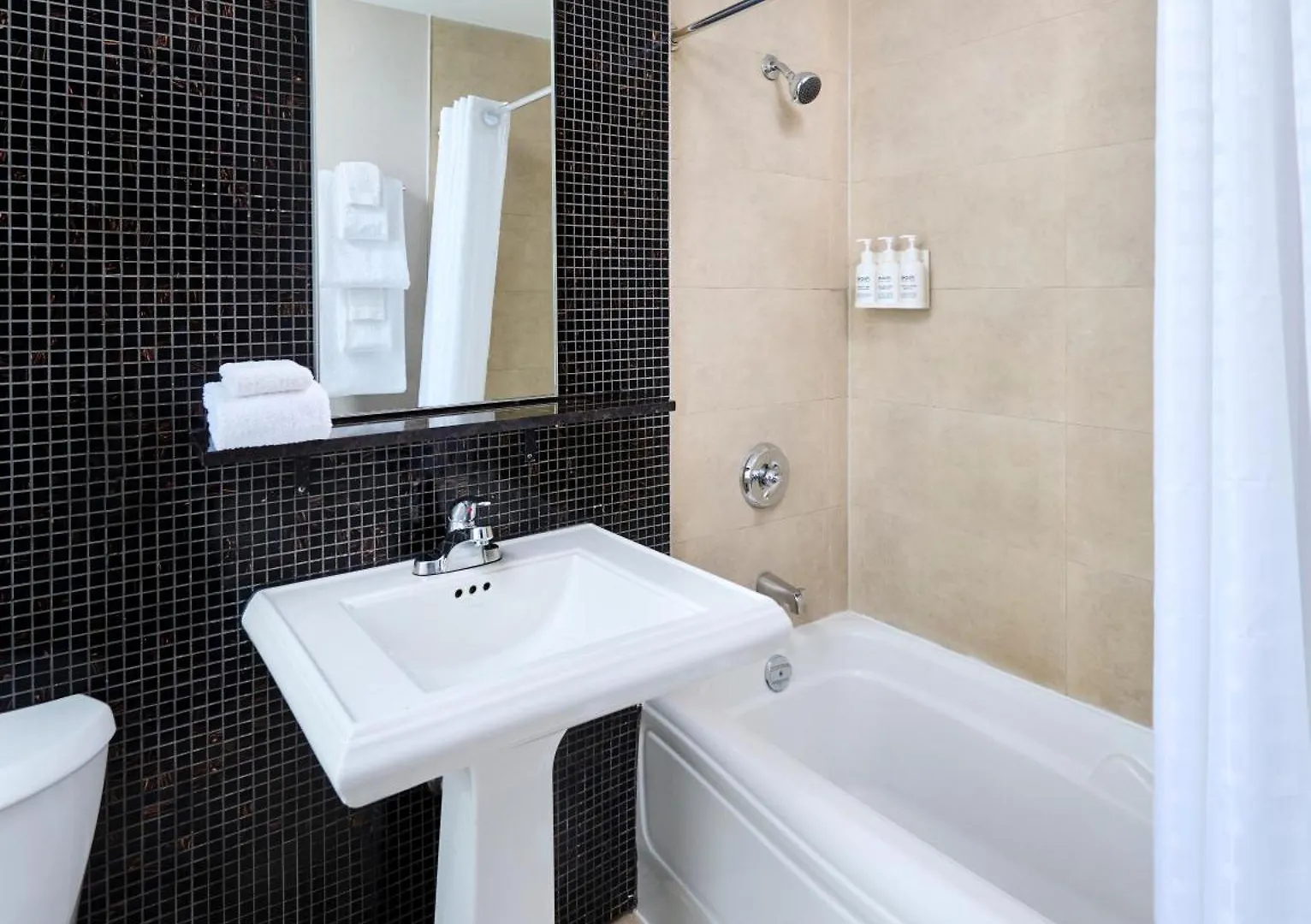 Hotel Victoria Toronto
